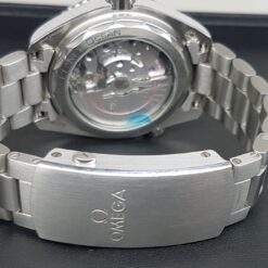 Alternative view of Omega Planet Ocean 600M 43.5mm Co-Axial Master Chronometer Blue Dial - 215.30.44.21.03.001 'B&P 2019'