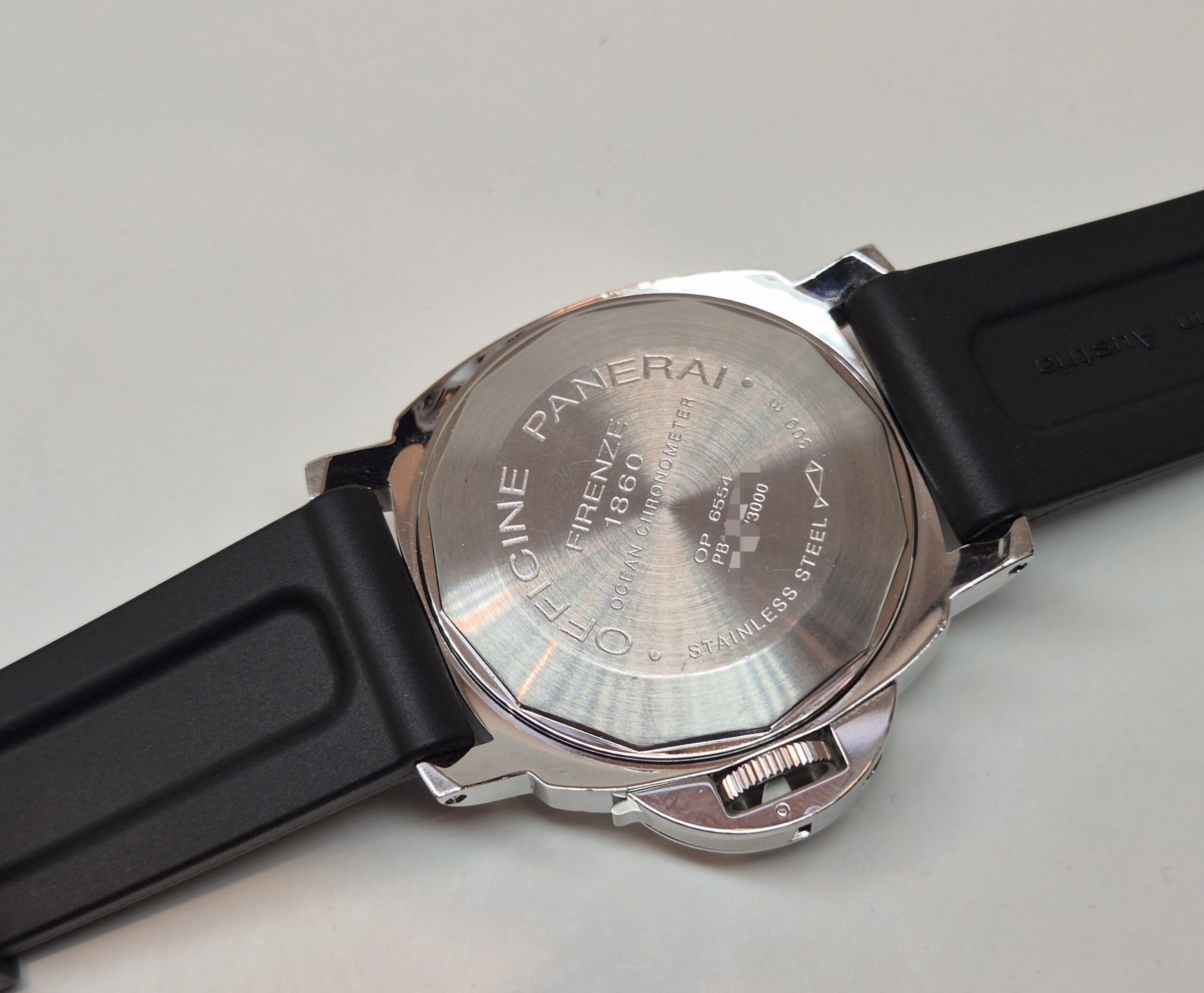 Panerai Luminor GMT PAM 00088 44mm Automatic Stainless Steel Black Dial 'B&P' - Image 3