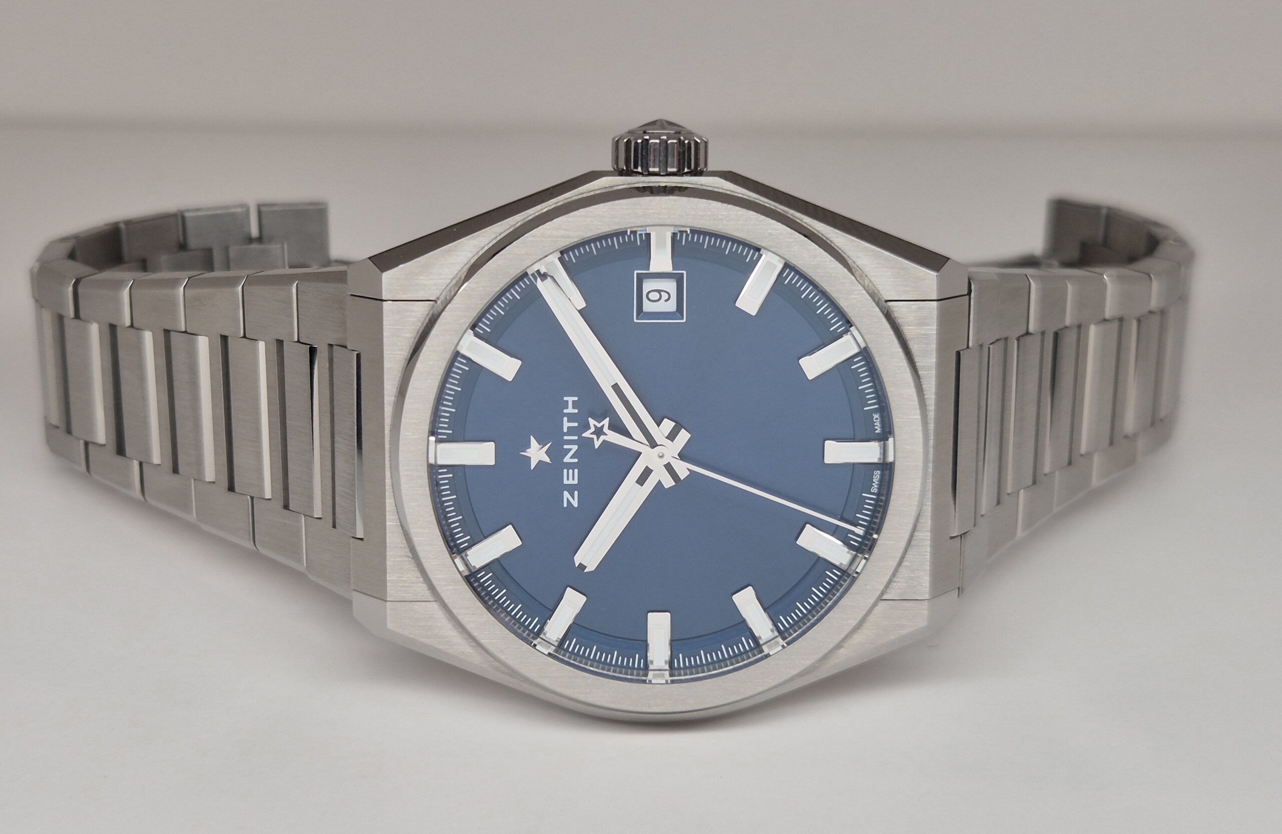 Zenith Defy Classic 41mm Automatic Titanium Blue Dial - 95.9000.670/51 'B&P' - Image 5