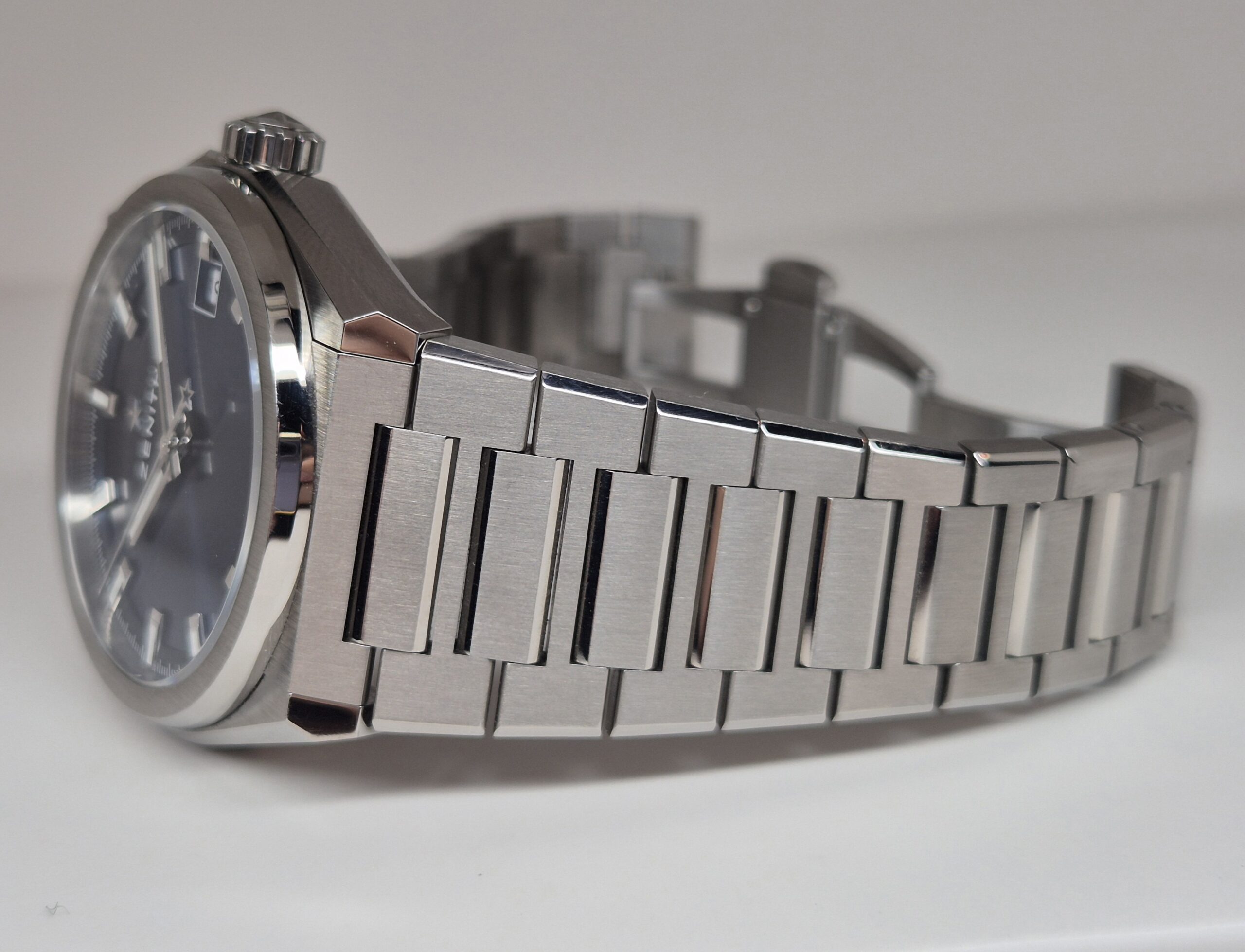 Zenith Defy Classic 41mm Automatic Titanium Blue Dial - 95.9000.670/51 'B&P' - Image 4