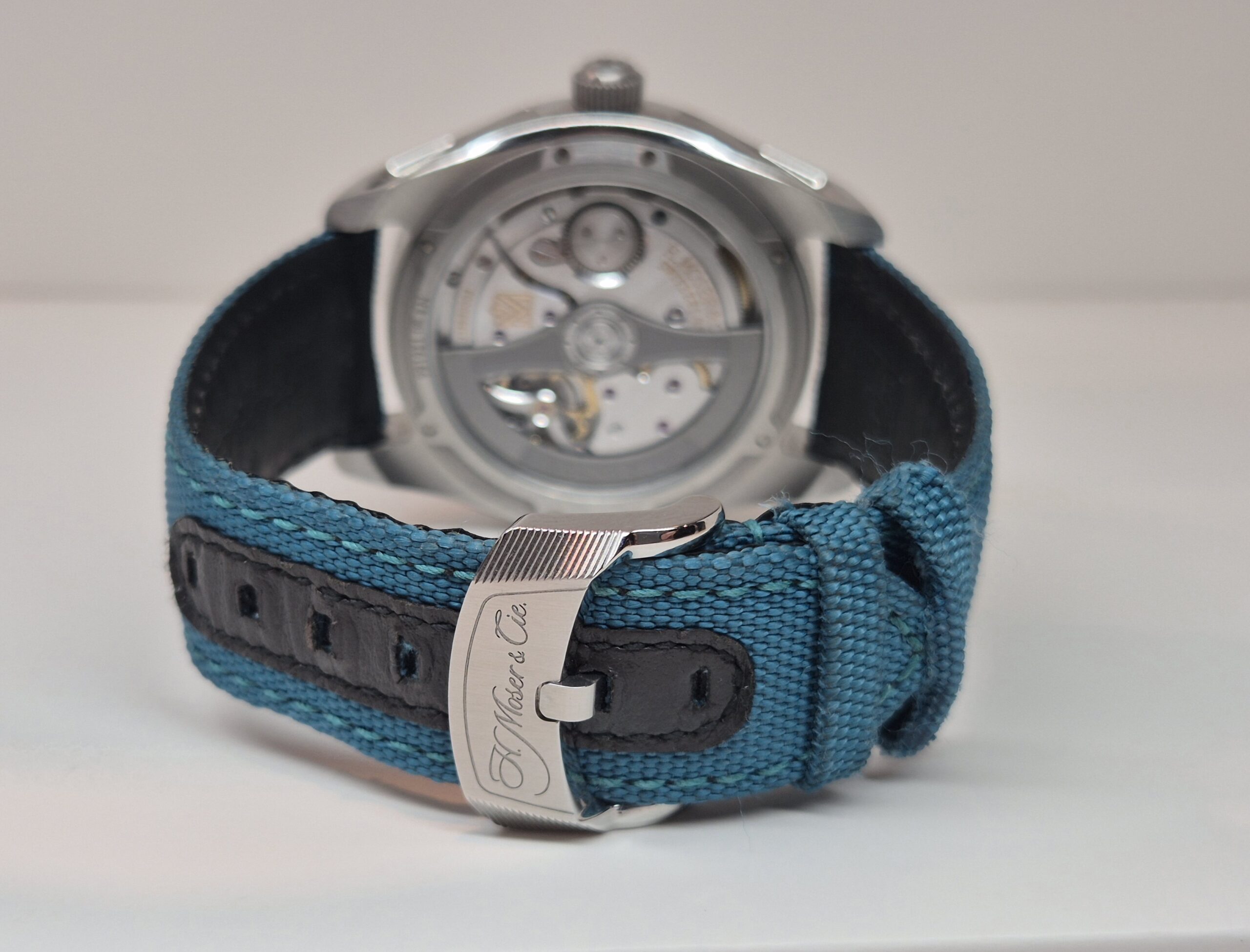 H.Moser & Cie 42.8mm Pioneer Centre Seconds Blue Lagoon Fume Dial- 3200-1214 'B&P 2022' - Image 2